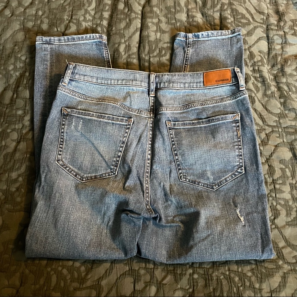 Like New Womans Express Jeans - Picture 2 of 8